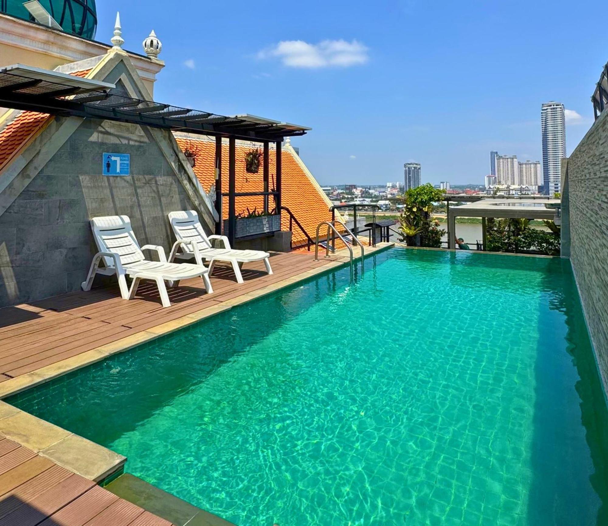 Lcs Hotel & Apartment プノンペン エクステリア 写真